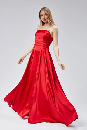 Kadın Abiye Ve Mezuniyet Elbise Taşlı Drape Detaylı Yırtmaçlı Straplez Saten Abiye Elbise