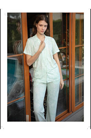 Kadın Mint  Çizgili  Önden Düğmeli Kısa Kol Pijama Takımı .P.İ.E..R.O.Z..8..E.L.T.9.