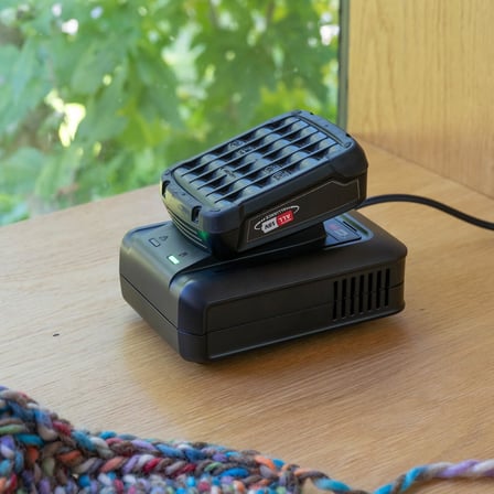 Bosch Home &amp; Garden Başlangıç Seti 18V (1x2.5 Ah + AL 18V-44)