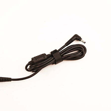 Toshiba P30 Uyumlu 4.0x1.7mm DC Adaptör Kablosu