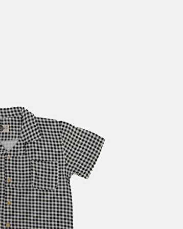 ÖNÜ DÜĞMELİ KISA KOL GARSON GÖMLEK