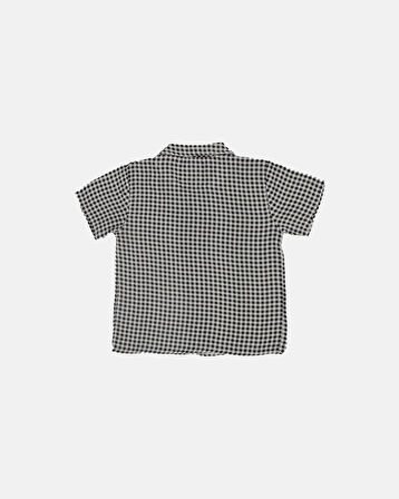 ÖNÜ DÜĞMELİ KISA KOL GARSON GÖMLEK