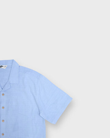 Genç Apaş Yaka Gömlek