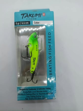 Takumi Beast 4.4 CM 8 GR Vibrasyon Yem-Renk:04