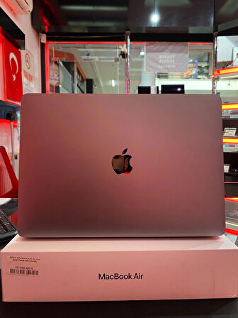 APPLE MACBOOK AİR M1 8GB RAM 256GB SSD 13.3'' GÜMÜŞ teşhir