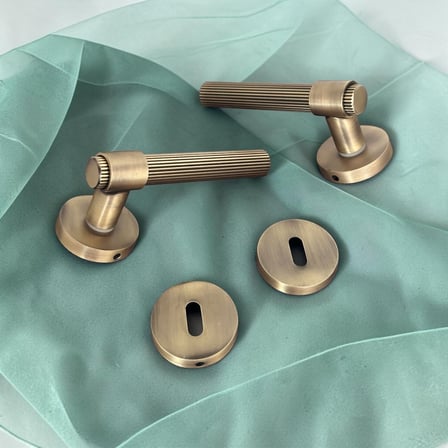 Sare Mat Antik Sarı Rozetli Oda Kapı Kolu Elegant Model