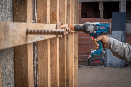 Bosch Professional GDS 18V-1050 H Akülü Darbeli Somun Sıkma (18 Volt, SOLO, Karton Kutuda, 1.050 Nm maks. tork, 3/4" kare uç girişi)