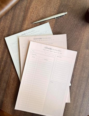 3'lü Masaüstü Planlayıcı Set (Günlük Planlayıcı, Haftalık Planlayıcı, Aylık Planlayıcı)
