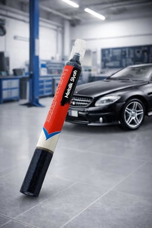 Siyah Oto Rötuş Boya Kalemi 5 ml – Metalik Renkli Araç Çizik Kapatıcı