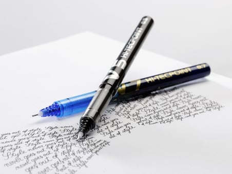 PILOT V5 Hi-Tecpoint Roller Kalem - İnce 0,5 mm Uç Ucu - 0,3 mm Çizgi Genişliği - 6'lı Paket - Siyah, Mavi, Kırmızı, Yeşil, Mor ve Pembe