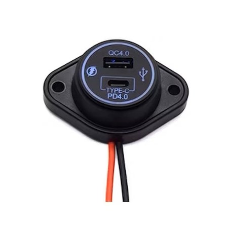 Bir Usb Type-A ve  Bir Usb Type-C Şarj Cihazı