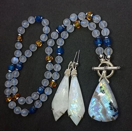 2449 Ay taşı Kehribar Kuvars Hematit el yapımı düğümlü kolye