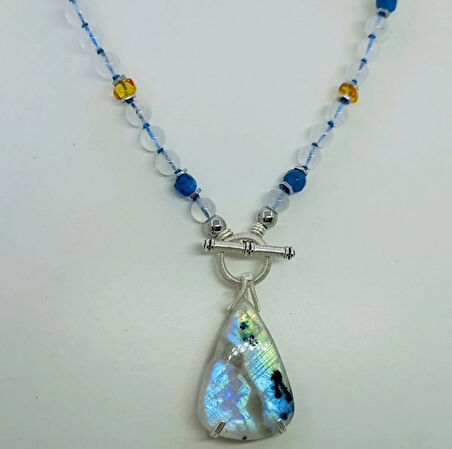 2449 Ay taşı Kehribar Kuvars Hematit el yapımı düğümlü kolye