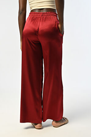 KADIN BELİ LASTİKLİ BOL PAÇA BORDO RENK DÜZ SATEN PANTOLON