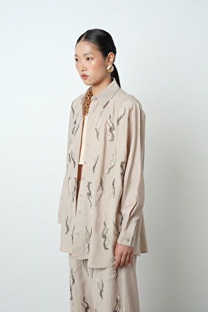 Kadın Önü Taş İşlemeli Düz Renk Oversize Gömlek