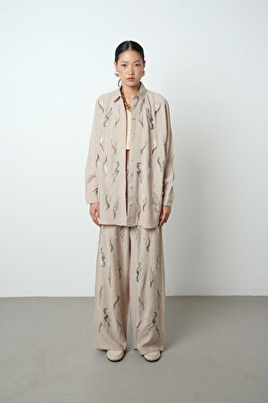 Kadın Önü Taş İşlemeli Düz Renk Oversize Gömlek