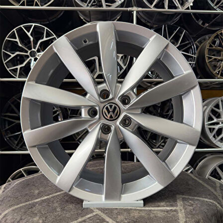 19 inç 5x112 VW LUGANO PASSAT CC GOLF JETTA UYUMLU Gümüş Jant Modeli Volkswagen