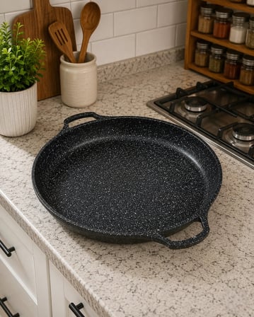 Hanımeli Granit Kaplamalı Döküm Tava 34cm – Lüks Mutfak Çözümü