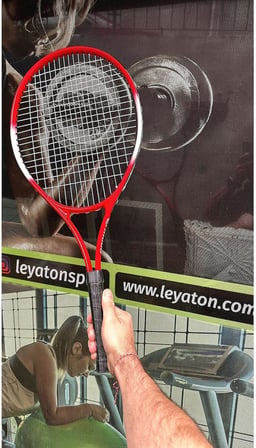 Muba Yetişkin Kort Tenis Raketi Seti Başlangıç Seviye Taşıma Çantası Dahil Kırmızı Grip L1, MB688-8