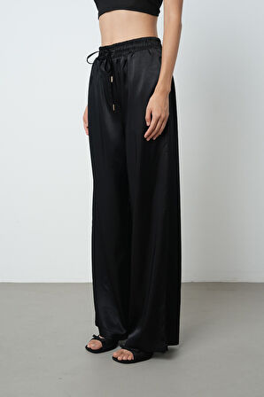 Kadın Siyah Renk Saten Bol Paça Beli Lastikli Pantolon