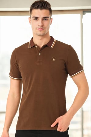 Dewberry Erkek Tişört Kahve T9594 | T-Shirt, Günlük Üst Giyim ve Şehir Stili, Jean, Şort ve Chino Pantolon Kombinleri, Gömlek veya Ceket Altına Katmanlı Kullanım, Hafta Sonu ve Arkadaş Buluşmaları, Spor Ayakkabı ve Sneaker ile Kombin, Günlük Stil