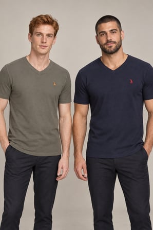 Dewberry Erkek V Yaka Tişört 2'li Set Haki-Lacivert T8568 | T-Shirt, Günlük Üst Giyim ve Şehir Stili, Jean, Şort ve Chino Pantolon Kombinleri, Gömlek veya Ceket Altına Katmanlı Kullanım, Tatil ve Seyahat Gardırobu, Spor Ayakkabı ve Sneaker ile Kombin