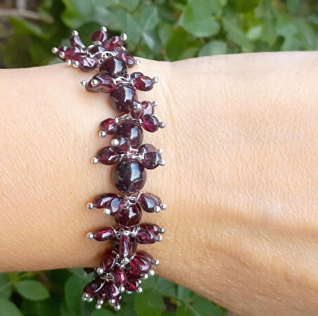  2466 Süzme Garnet el yapımı bileklik