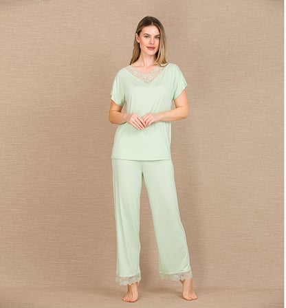 ViskonŞık Tasarım Dantel İşlemeli Açık Yeşil Kısa Kol Pijama Takımı