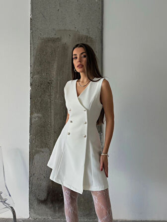 Beyaz - Kruvaze Yaka Düğmeli Elbise