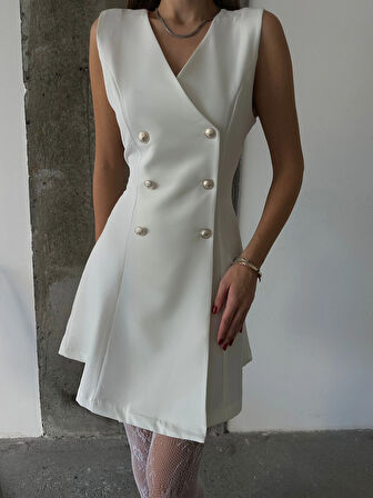 Beyaz - Kruvaze Yaka Düğmeli Elbise
