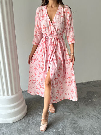 Pembe - Kruvaze Yaka Çiçek Desenli Kuşaklı Elbise