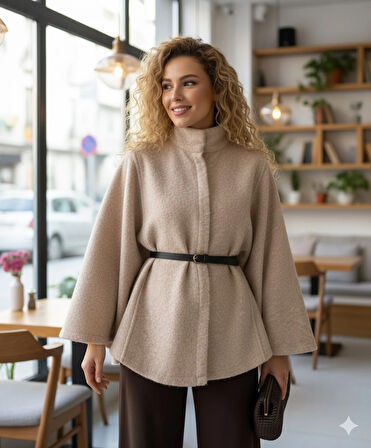 Latte - Kemer Detaylı Kaşe Panço