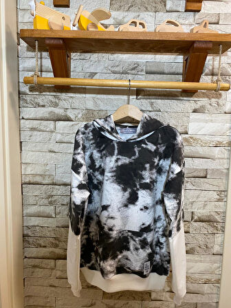 AYSBEBE BATİK DESENLİ KAPŞONLU SWEAT UNISEX