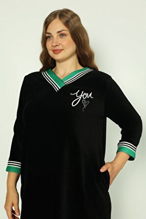 Kadın Lacivert Büyük Beden Truvakar Kollu Pamuklu Kadife Taş Ve Baskılı Yeşil Yaka Detaylı Elbise