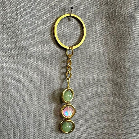 Uretti - Tuğba 6667 9893 Renkli Boncuk Süslemeli Anahtarlık