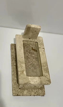  Minyatür mezar
