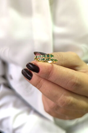 Yeşil Taşlı Altın Yılan Yüzük