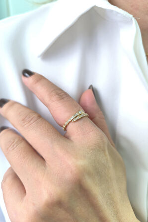 Zirkon Taşlı Altın Yılan Yüzük