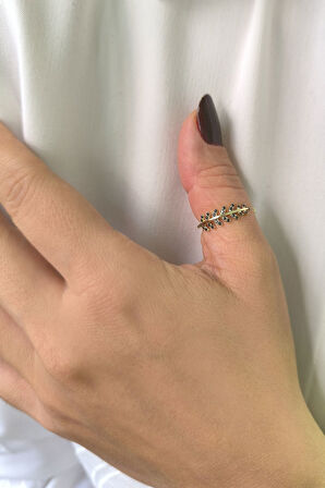 Siyah Taşlı Altın Yaprak Yüzük