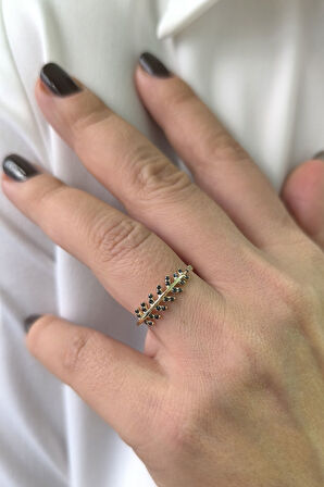 Siyah Taşlı Altın Yaprak Yüzük