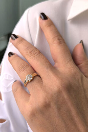 Taşlı Altın Spor Tasarım Kadın Yüzük