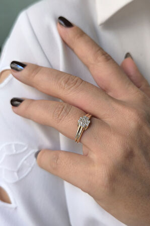 Taşlı Altın Spor Tasarım Kadın Yüzük