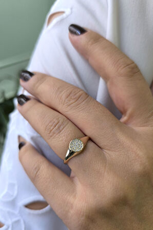 Taşlı Tasarım Altın Minimal Yüzük