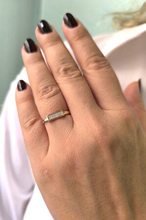 İnce Kol Altın Taşlı Kombin Yüzük