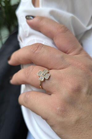 Altın Taşlı Yonca Yüzük