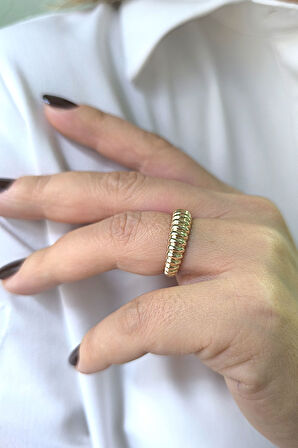 Bombeli Midye Altın Yüzük