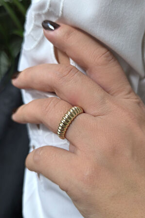 Bombeli Midye Altın Yüzük