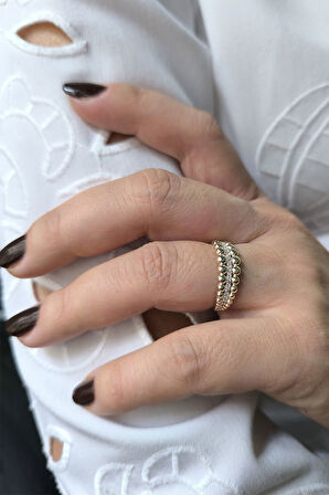 Altın Taşlı Kadın Yüzük