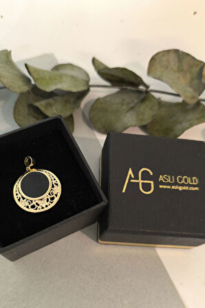 Siyah Mineli Altın Yuvarlak Etnik Kolye