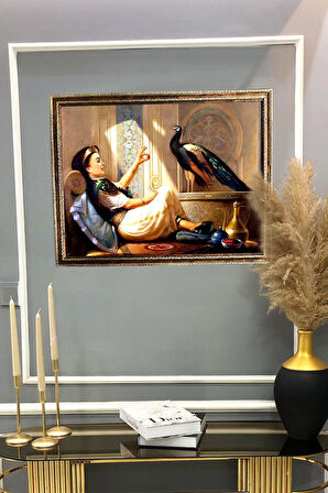 Gold Çerçeveli Prenses ve Tavus Kuşu Tablosu Portresi 50x70CM